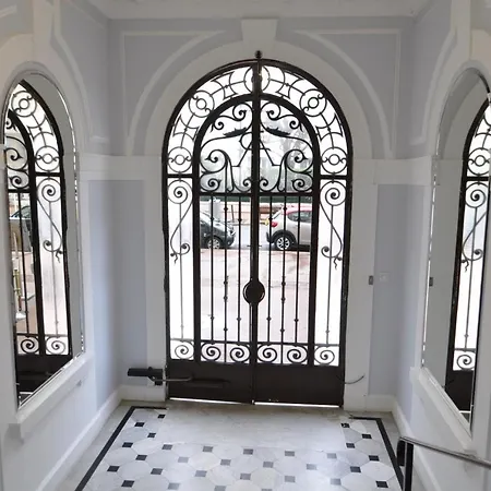 Palais -2-bedroom -ponteil -stayinantibes