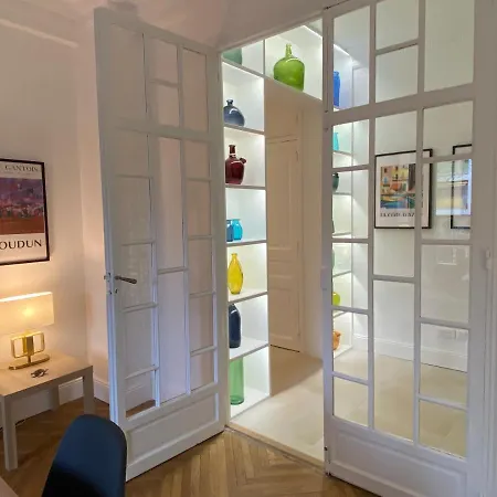 Palais -2-bedroom -ponteil -stayinantibes Αντίμπ
