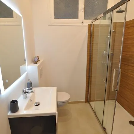 Palais -2-bedroom -ponteil -stayinantibes * Αντίμπ