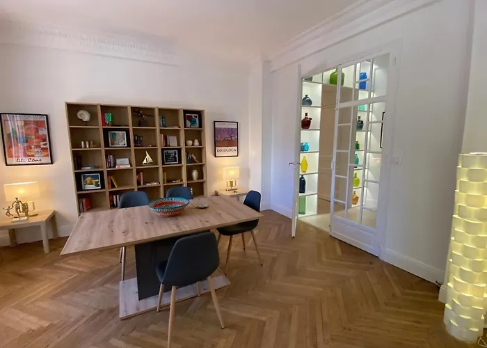 Palais -2-bedroom -ponteil -stayinantibes Appartement