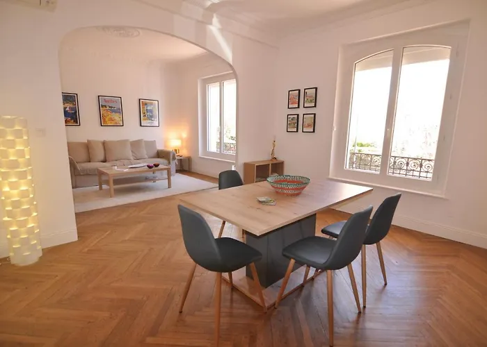 Palais -2-bedroom -ponteil -stayinantibes * Antibes