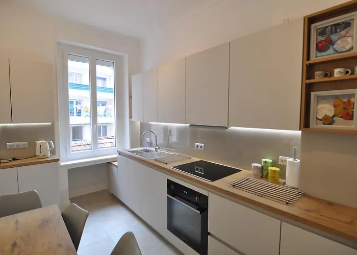 Apartment Palais -2-bedroom -ponteil -stayinantibes